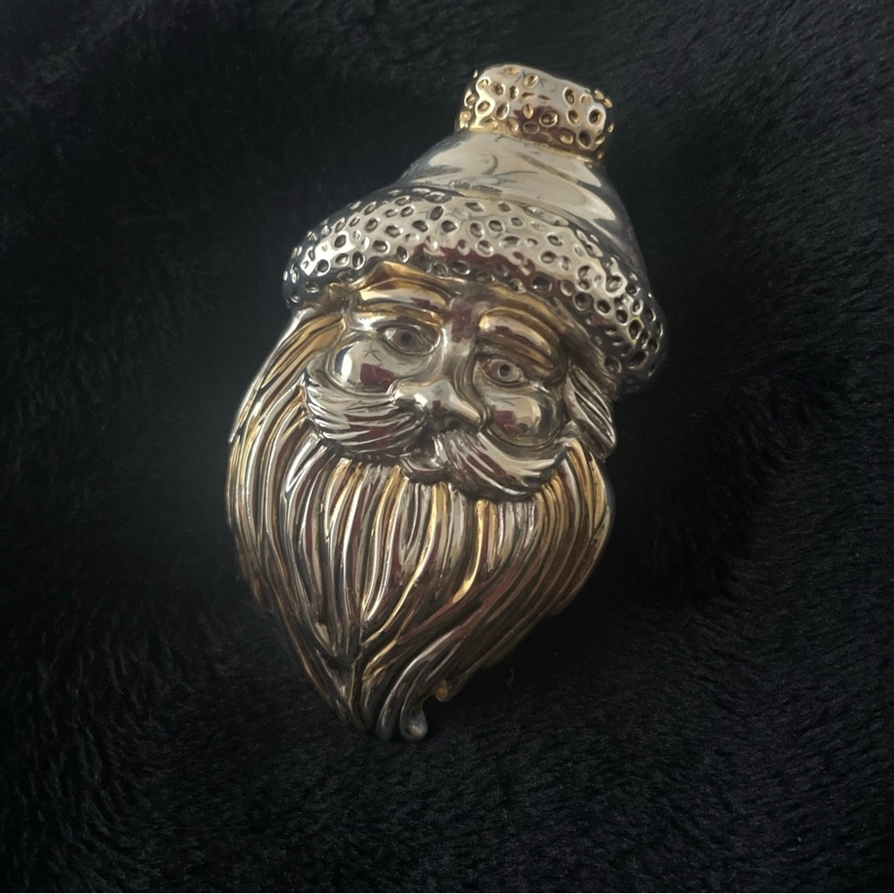 Gold and Silver Santa Claus brooch Or pendent